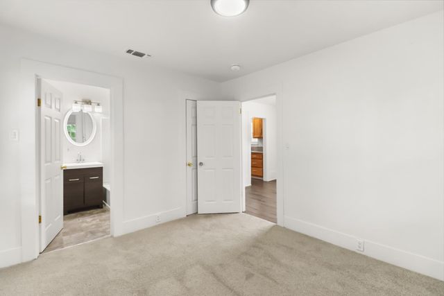 521 Exchange St, Sacramento, CA 95838