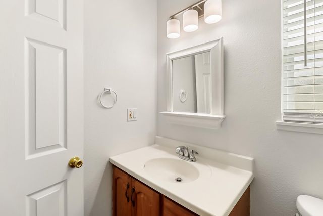 521 Exchange St, Sacramento, CA 95838