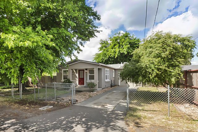 521 Exchange St, Sacramento, CA 95838