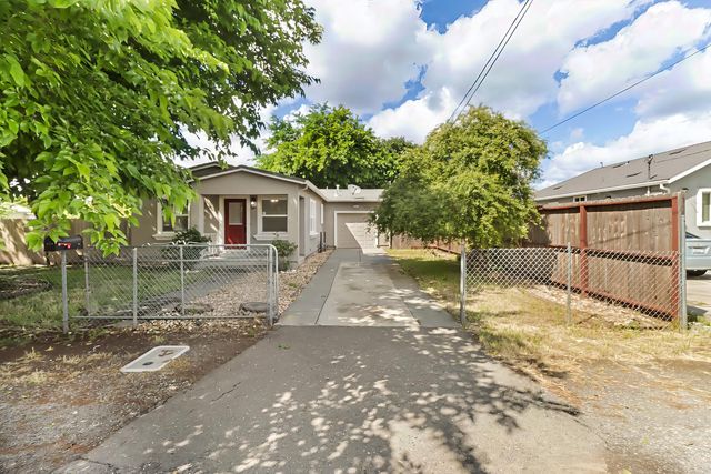 521 Exchange St, Sacramento, CA 95838