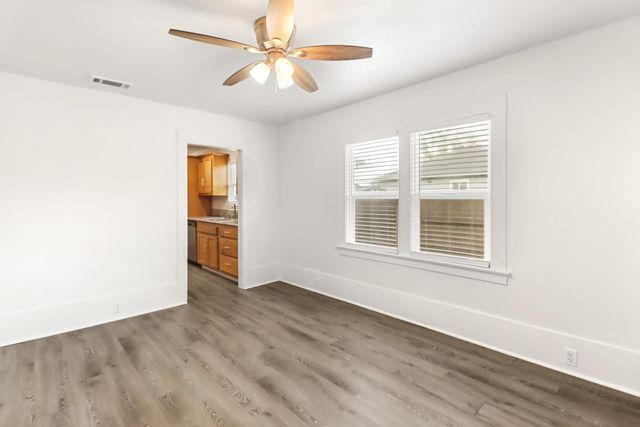 521 Exchange St, Sacramento, CA 95838