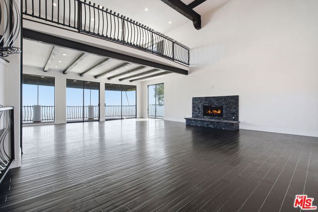8908 Appian Way, Los Angeles, CA 90046