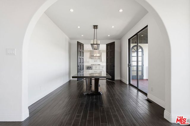 8908 Appian Way, Los Angeles, CA 90046