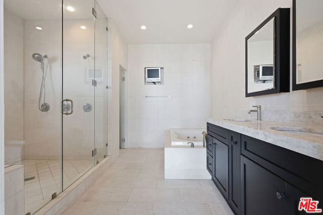 8908 Appian Way, Los Angeles, CA 90046