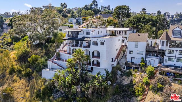 8908 Appian Way, Los Angeles, CA 90046