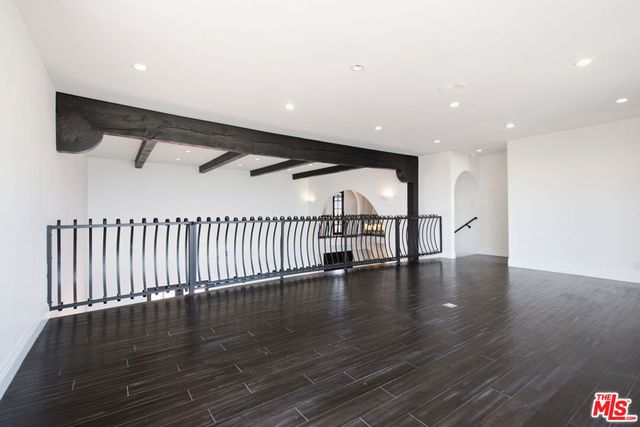 8908 Appian Way, Los Angeles, CA 90046