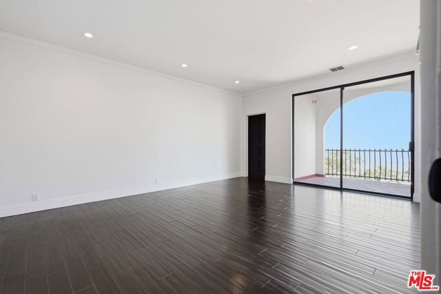 8908 Appian Way, Los Angeles, CA 90046