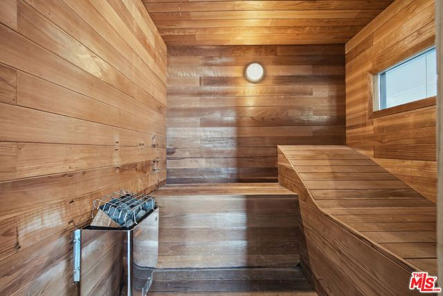 8908 Appian Way, Los Angeles, CA 90046