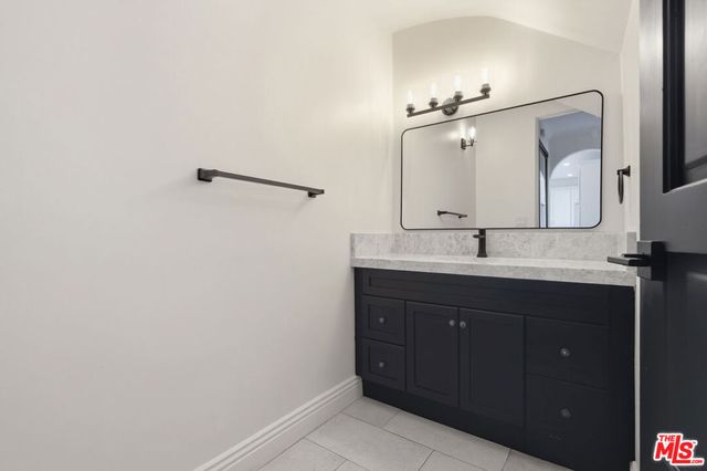 8908 Appian Way, Los Angeles, CA 90046