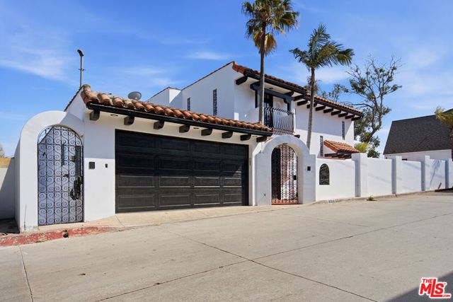 8908 Appian Way, Los Angeles, CA 90046