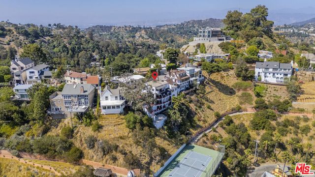 8908 Appian Way, Los Angeles, CA 90046