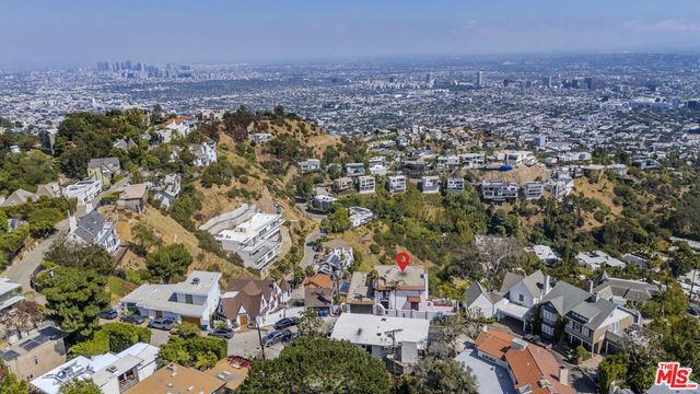8908 Appian Way, Los Angeles, CA 90046