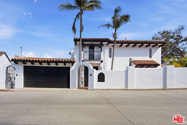 8908 Appian Way, Los Angeles, CA 90046
