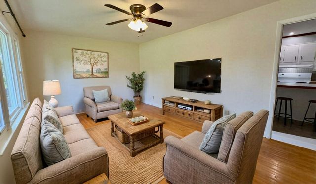 805 Fairlane Cir, Smithville, TN 37166