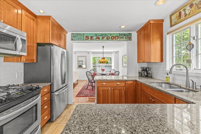 26 Peacham Lane, Essex, VT 05452