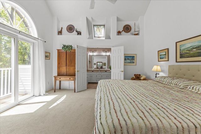 26 Peacham Lane, Essex, VT 05452