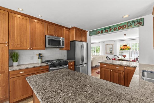 26 Peacham Lane, Essex, VT 05452