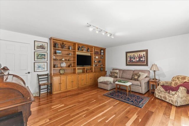 26 Peacham Lane, Essex, VT 05452