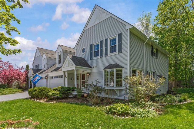 26 Peacham Lane, Essex, VT 05452