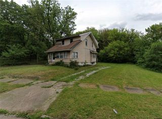 957 Bank Street, Akron, OH 44305