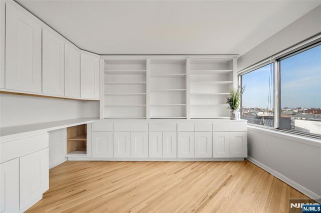 364 Palisade Avenue 5B, Cliffside Park, NJ 07010