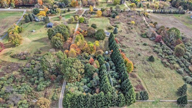 3025 N Lake Pleasant Road, Attica, MI 48412