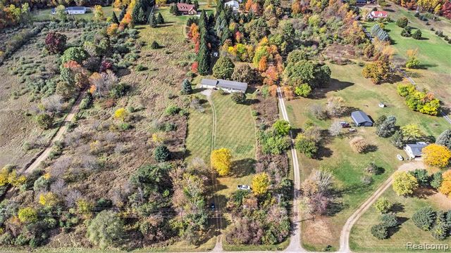 3025 N Lake Pleasant Road, Attica, MI 48412