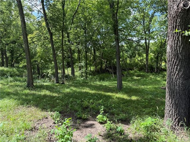 15757 206th Street, Tonganoxie, KS 66086