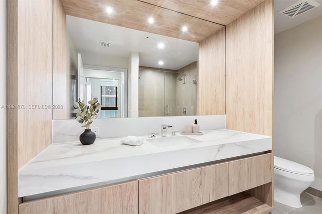 11 NE 6th St 1805, Miami, FL 33132