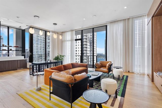 11 NE 6th St 1805, Miami, FL 33132