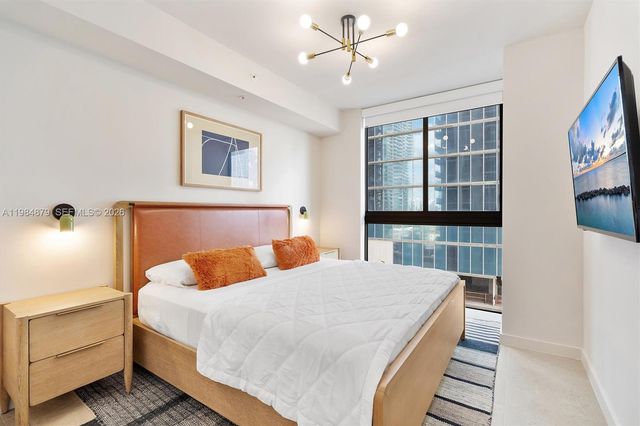 11 NE 6th St 1805, Miami, FL 33132