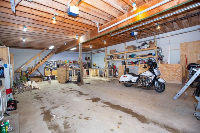 7602 W Mockingbird Court, Fairland, IN 46126