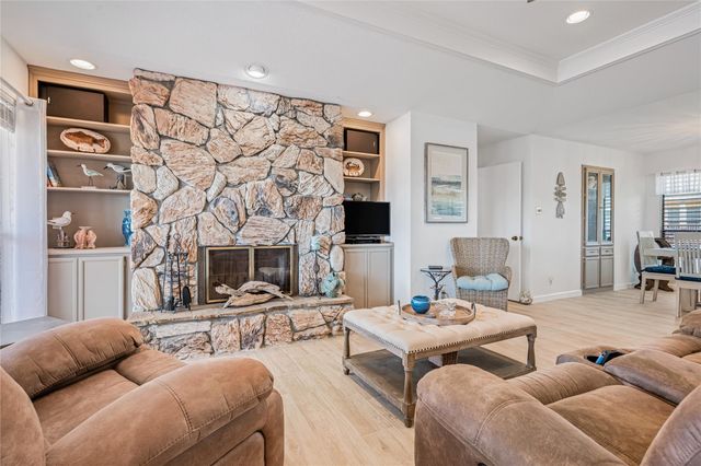 3225 Sea Castle Drive, Crystal Beach, TX 77650