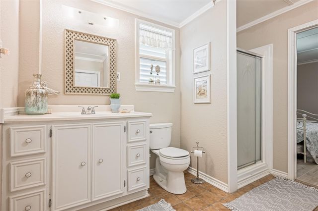 3225 Sea Castle Drive, Crystal Beach, TX 77650