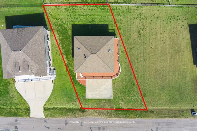 3225 Sea Castle Drive, Crystal Beach, TX 77650