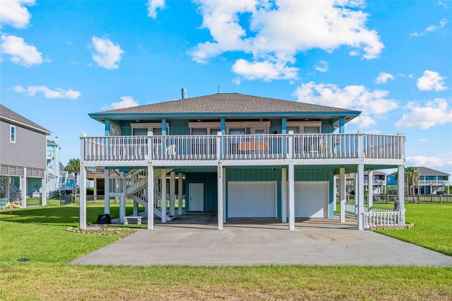 3225 Sea Castle Drive, Crystal Beach, TX 77650