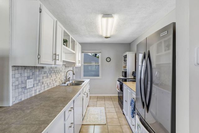 4549 Saint Rita Lane, Columbus, OH 43213
