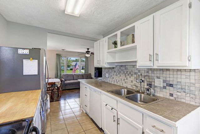4549 Saint Rita Lane, Columbus, OH 43213