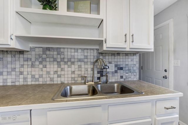 4549 Saint Rita Lane, Columbus, OH 43213