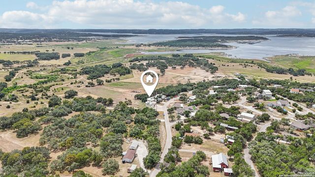 1477 Lavaca, Canyon Lake, TX 78133