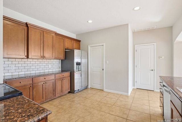 1477 Lavaca, Canyon Lake, TX 78133