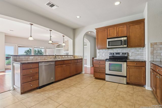 1477 Lavaca, Canyon Lake, TX 78133