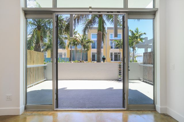 180 NE 4th Avenue 204, Delray Beach, FL 33483