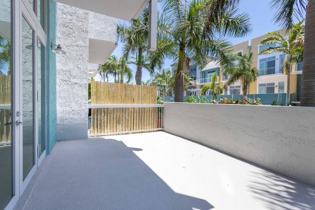 180 NE 4th Avenue 204, Delray Beach, FL 33483