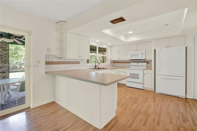 10435 SW 96th St, Miami, FL 33176