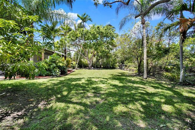 10435 SW 96th St, Miami, FL 33176
