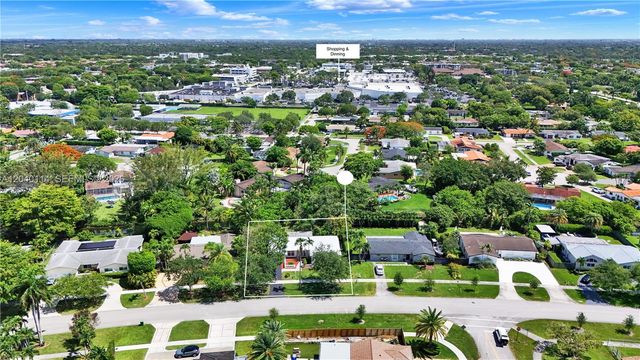 10435 SW 96th St, Miami, FL 33176