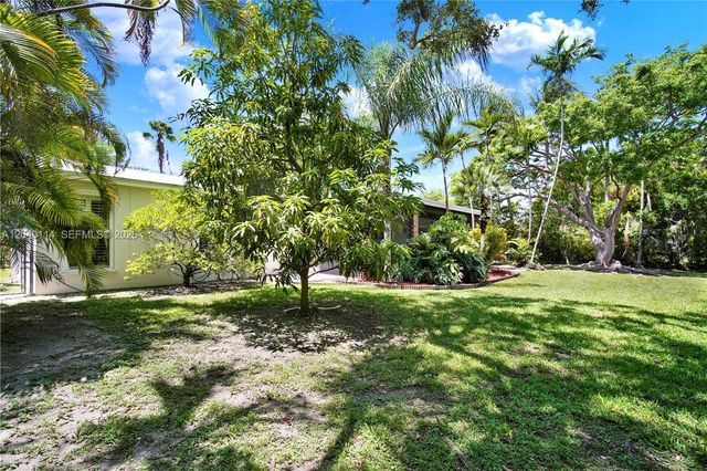 10435 SW 96th St, Miami, FL 33176