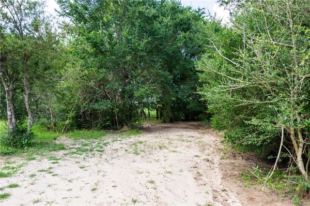 5037 Paulo Court, Bryan, TX 77808