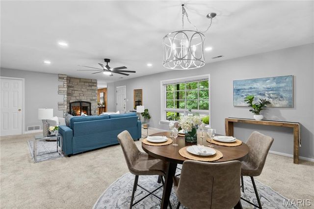 4115 Charbonier Road, Florissant, MO 63031